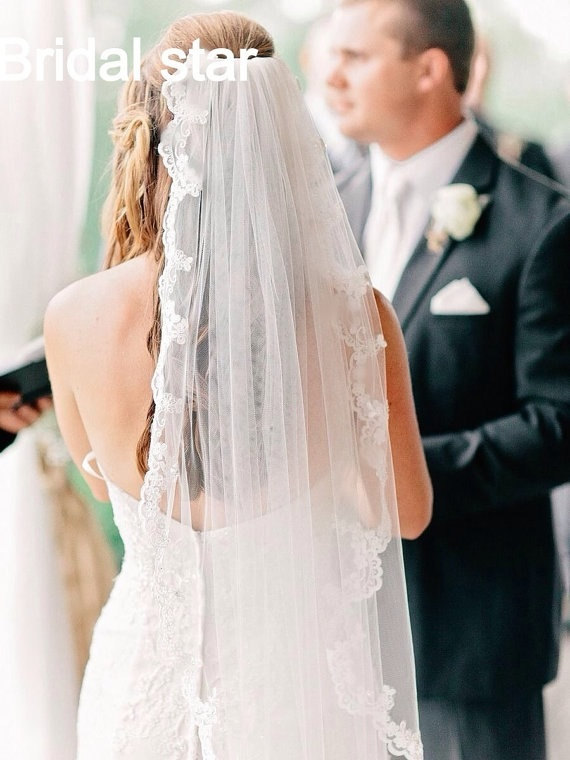 Wedding - Ivory lace veil, lace edge veil