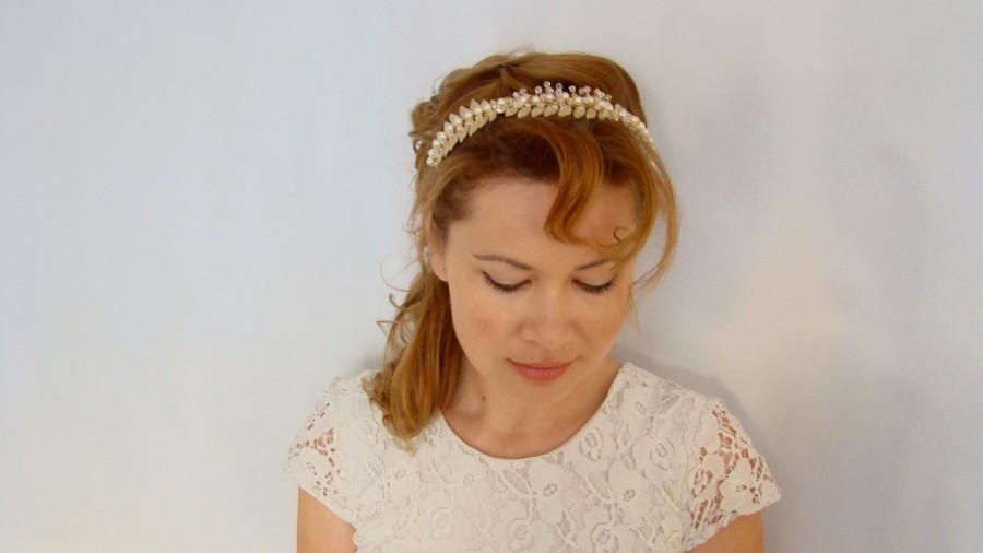 Hochzeit - Grecian Headpiece - Grecian Crown - Gold Leaf Hair Piece - Gold Bridal Headband - Grecian Headband in Gold - Pearl and Crystal Headband