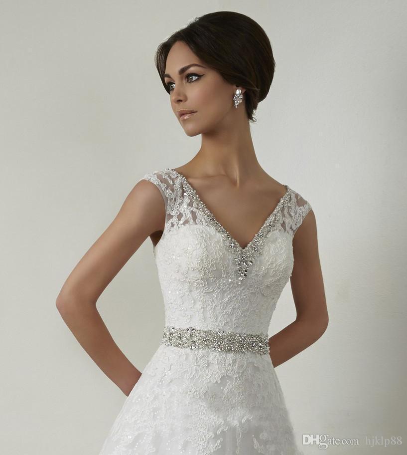زفاف - Well-Sold V Neck Sleeveless Beaded Lace Wedding Dress Applique A Line 2016 Bridal Gowns Sequined W3691 Online with $15.71/Piece on Hjklp88's Store 