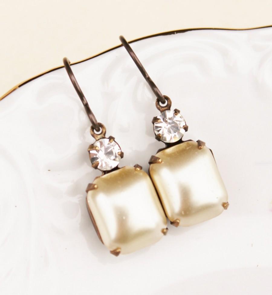 Mariage - Eternity, Vintage Ivory Pearl & Rhinestone Earrings.Glass Pearl Button Dangle.Repurposed Vintage Button Earrings.Bridal.Weddings.Shabby Chi