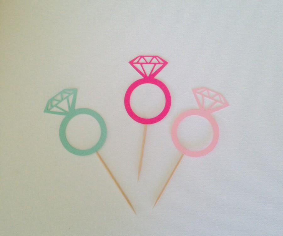 زفاف - BRIDAL SHOWER/ Bachelorette -Diamond ring cupcake/donut toppers! Any color you would like!