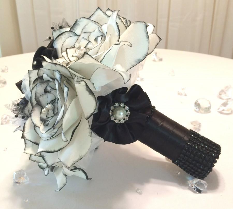 زفاف - Black and white Rose bouquet, Brooch bouquet, Winter bouquet, Paper bouquet, Broach bouquet, Pearl brooch bouquet, Satin Ribbon bouquet