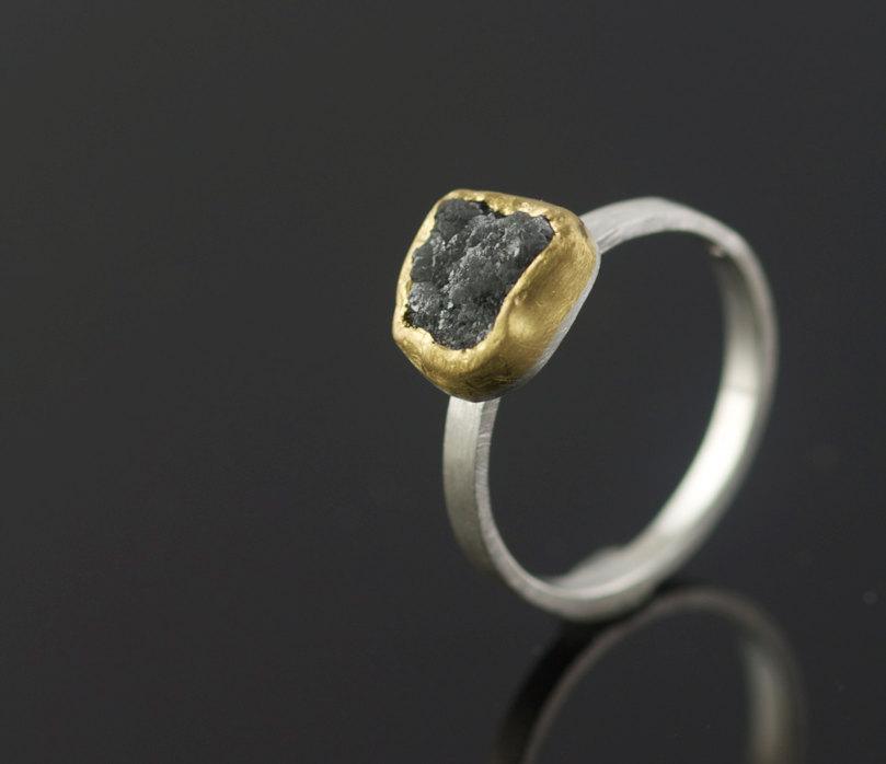 زفاف - Engagement Ring Rough Diamond in 22k Recycled Gold Eco Friendly Metal