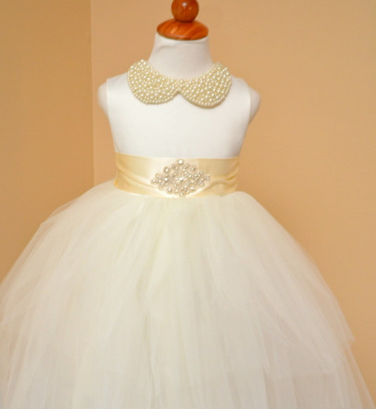Mariage - Pearl collar Ruffled Flower Girl Dress Junior bridesmaid dress - Baby cristening Dress - Ivory Flower girl Dress- flower girl dress