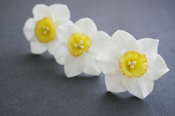 Свадьба - Daffodils flower hair pin set - bridal flower hair clip - bridal flower pins - Daffodils hair clip - flower hair clip - clay hair flower.