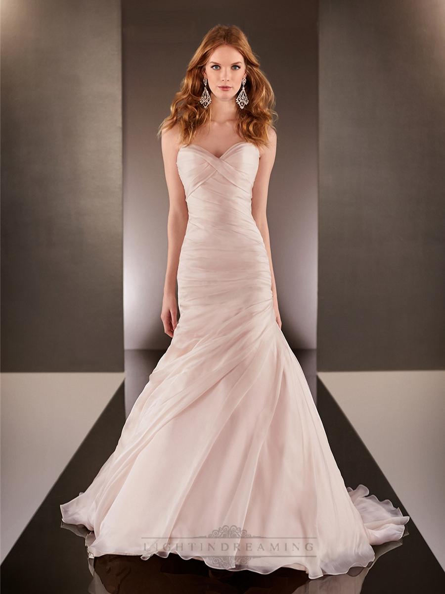 Mariage - Fit and Flare Cross Sweetheart Neckline Ruched Bodice Wedding Dresses - LightIndreaming.com