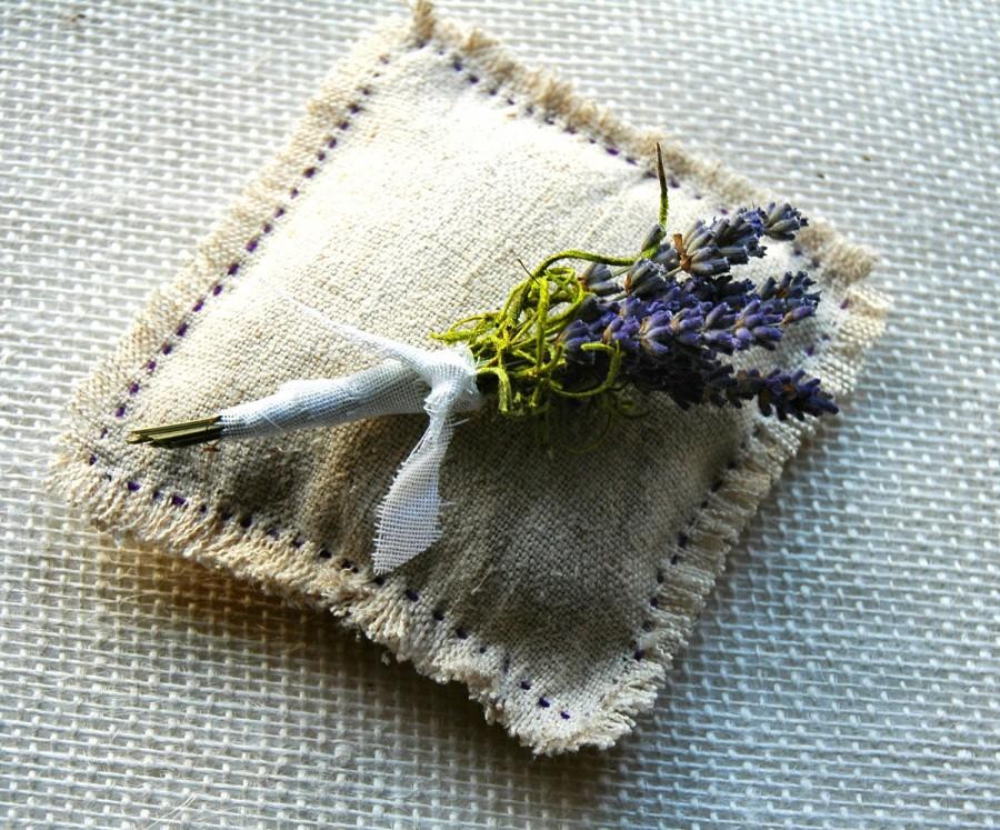 Hochzeit - Dried Lavender  and Green Moss Boutonniere or Corsage