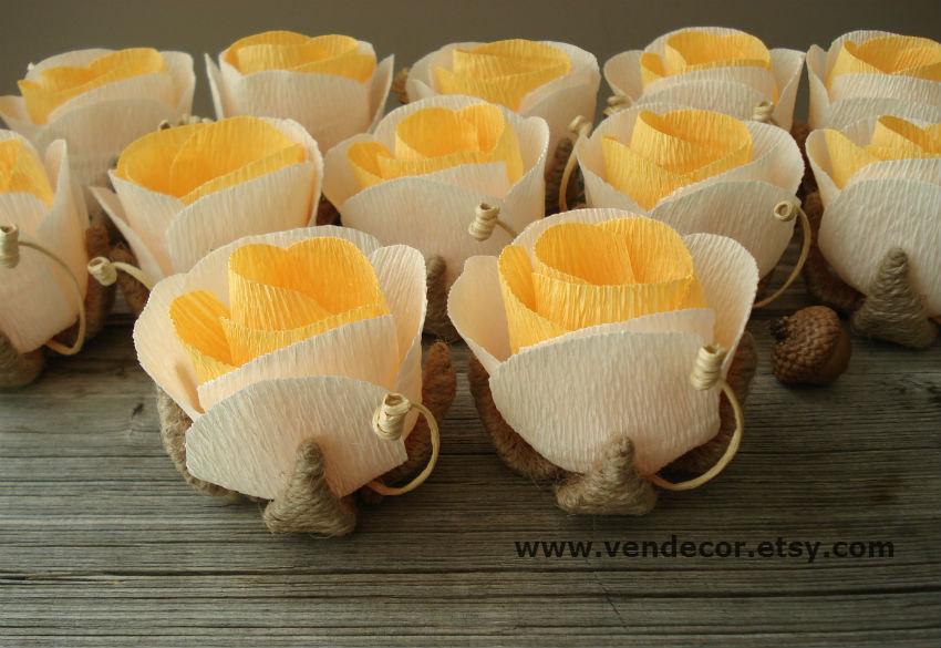 Hochzeit - Small Rustic Roses- Set of 10, Rustic Ivory Yellow Wedding Flowers, Rustic Table Roses, Wedding Table Centerpiece, Rustic Chic Wedding Decor