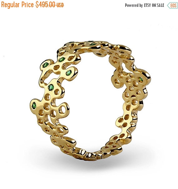 زفاف - ON SALE - LACE Unique Gold Ring, Gold Emerald Ring, Dainty Gold Ring, Natural Emerald Ring, Delicate Gold Ring