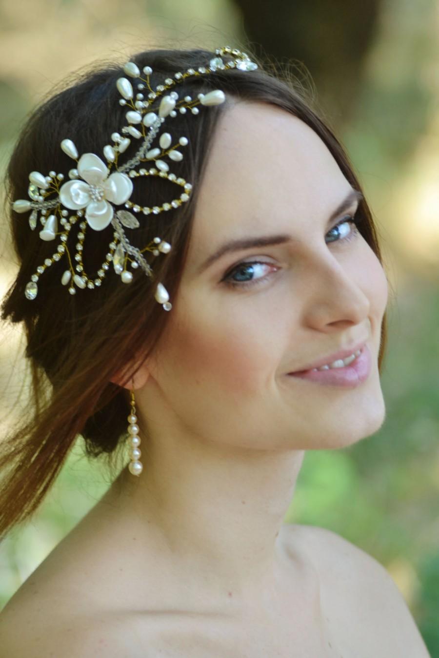 Wedding - Lotus flower, Flower headpiece, Gold Bridal jewelry, Wedding Pearl Jewelry