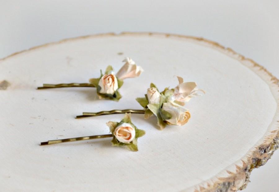 زفاف - Ivory flower hair pins, bridal hair clips, victorian bobby pins, wedding hair accessories - Attic roses