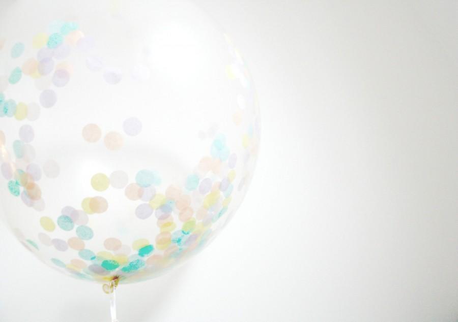 Hochzeit - Confetti Balloon . Wedding Decorations . Gender Reveal Party Decor . Birthday Party