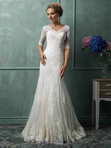 زفاف - Half Sleeves V Neckline Lace Wedding Dresses