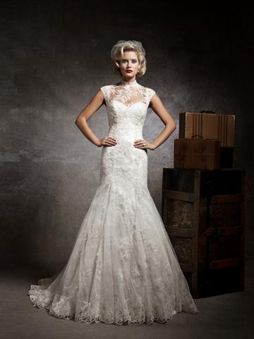 Mariage - Strapless Sweetheart Mermaid Wedding Dress with Sleeveless Lace and Tulle Jacket
