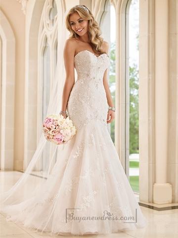 Hochzeit - Strapless Sweetheart Fit and Flare Crystals Beading Lace Wedding Dresses