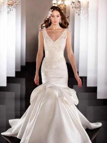 Hochzeit - Elegent Fit Flare Lace Wedding Dress with Asymmetrical Ruched Bodice and Dropped Waist