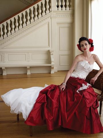 Hochzeit - Victorian Strapless Silk Shantung Beautiful Sweetheart Ball Gown Wedding Dress
