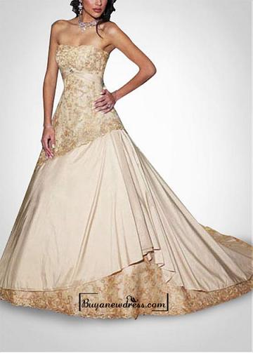 Hochzeit - Beautiful Elegant Exquisite Satin A-line Wedding Dress In Great Handwork