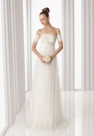 Mariage - Tulle and Lace Off-the-Shoulder Column Elegant Wedding Dress