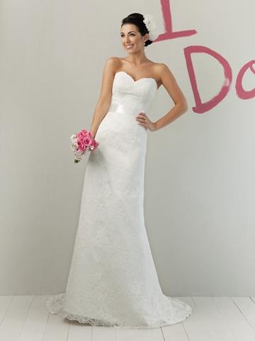 Hochzeit - Glamorous Lace Strapless Sweetheart Modified Spring Wedding Dress with Ribbon