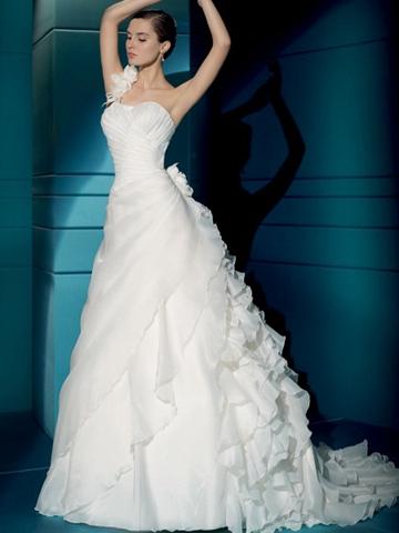 Свадьба - Satin Stunning One Shoulder Flowers Wedding Dress with Multi-tiered Skirt