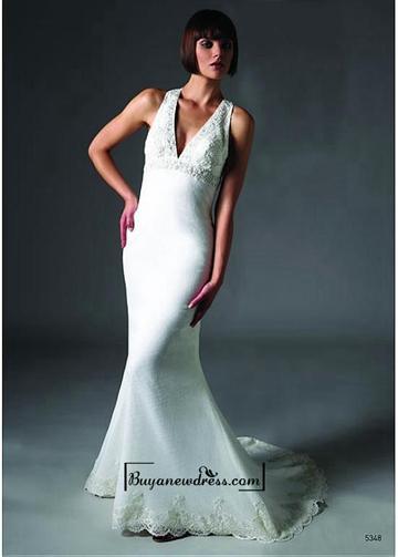 Hochzeit - Beautiful Elegant Exquisite Satin Mermaid Wedding Dress In Great Handwork
