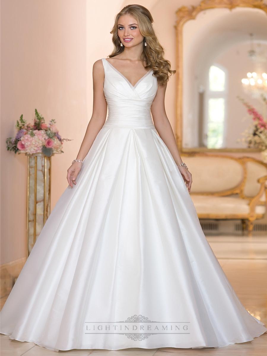 Mariage - Straps A-line V-neck and V-back Wedding Dresses - LightIndreaming.com