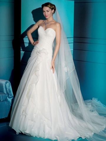 زفاف - Stunning Organza Strapless A-line Wedding Dress with Sweetheart Neck and Lace-up Back