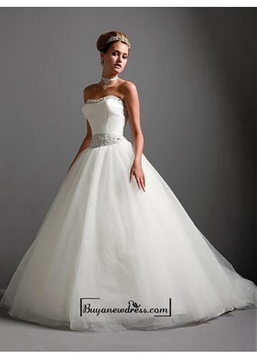 Свадьба - Beautiful Elegant Exquisite Satin A-line Wedding Dress In Great Handwork