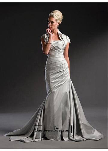Hochzeit - A Fabulous Taffeta Straight Neck Wedding Dress