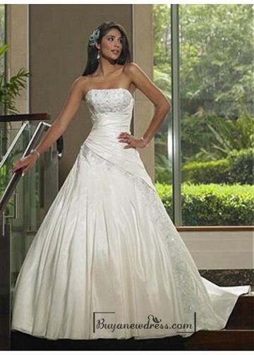 Mariage - Beautiful Elegant Taffeta A-line Strapless Wedding Dress In Great Handwork