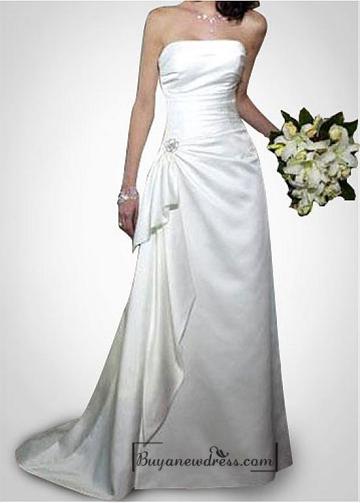 Mariage - Beautiful Elegant Taffeta Sheath Strapless Wedding Dress In Great Handwork