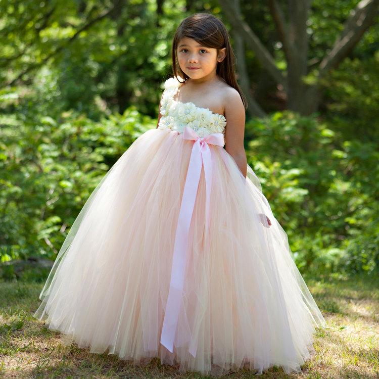 Mariage - Ivory and Pink Tutu...Flower girl Dress...Flower girl Tutu Dress.. Blush tutu dress... Champagne Flower girl dress