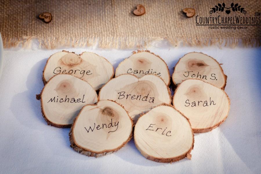 Hochzeit - 50 Wood Slice Place Settings ~ Wedding Table Place Settings ~ Spring Wedding