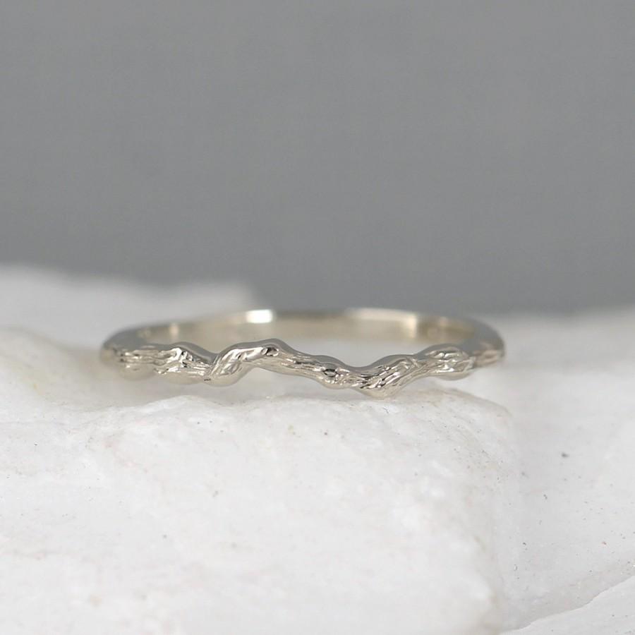 Hochzeit - 14K White Gold Tree Ring - Twig Wedding Band - Stacking Rings - Branch Ring - Nature Inspired Jewellery - Promise Rings - Made in Canada