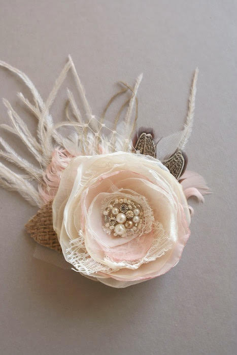 Свадьба - Wedding Hair Piece Bridal Hair Flower Wedding Fascinator Burlap Flower Hair Clip Rustic Vntage Champagne BLUSH Ivory Lace Wedding Accessory