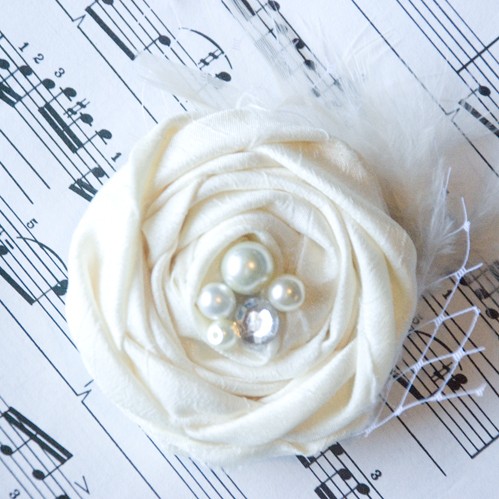 Mariage - Wedding hair Flower in Ivory Silk Rosettes Rosette Flower rhinestone pearl accents- bridesmaids hair piece / wedding hair piece accessories