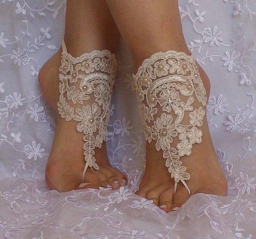 Mariage - Free ship wedding shoe Champagne gothic barefoot sandals wedding prom party steampunk bangle beach anklets bangles bridal bride bridesmaid