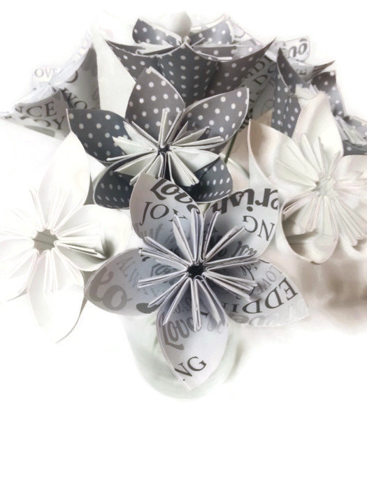 Hochzeit - Bouquet "Weddings / Bride / Love" OOAK Origami Paper Flowers with Green Wire Stems