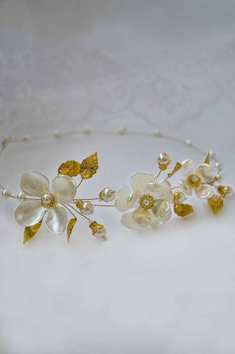 Hochzeit - pearl hair vine, pearl tiara, halo headpiece, gold crown, pearl flower crown, bridal hair vine, bridal headpiece, pearl wedding headband