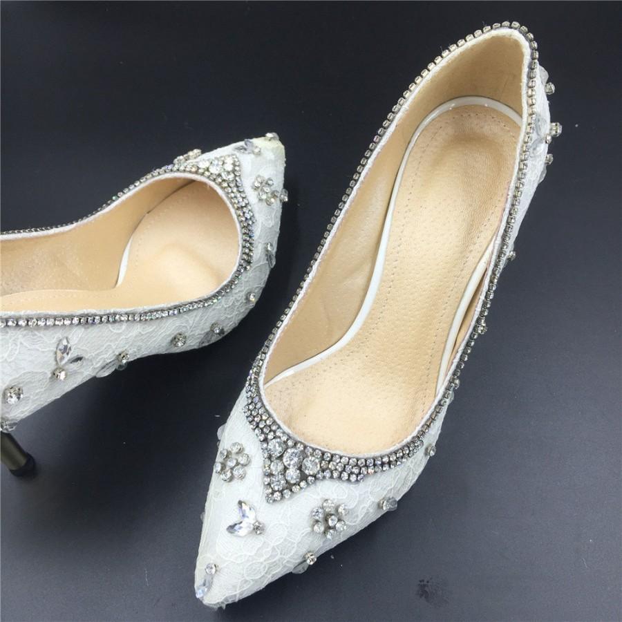 Mariage - Elegant white/Ivory lace wedding shoes,prom shoes,Crystal shoes,handmade bridal shoes,Unique wedding shoes Size 7 8 9 10 11 12 Size 4~12.5