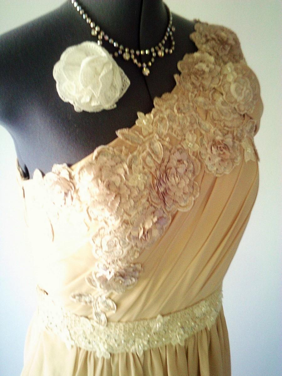 Свадьба - beach wedding dress, rustic wedding dress, one shoulder wedding dress, hand made wedding, rustic wedding, flower appliques