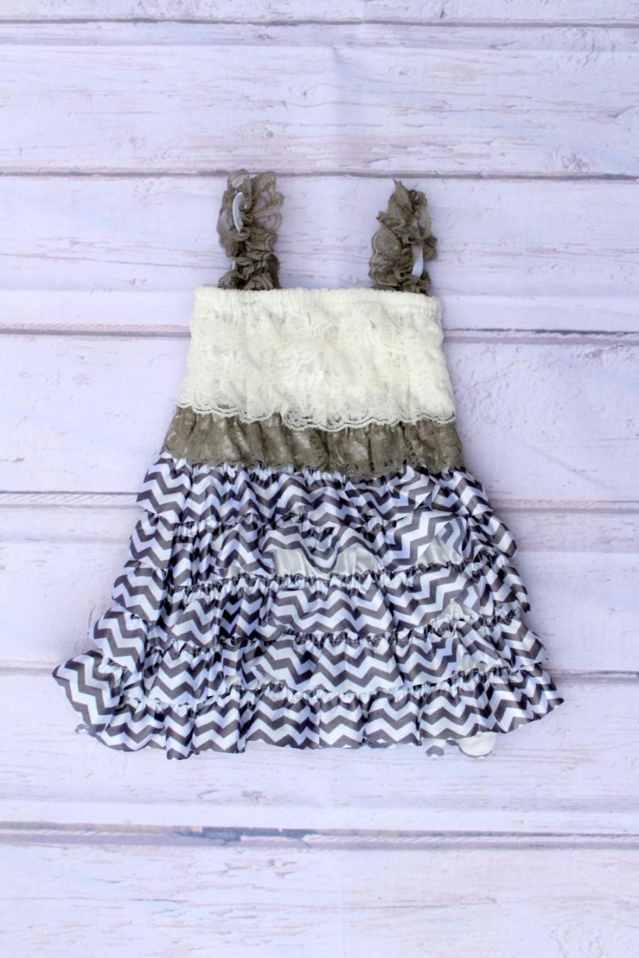 Hochzeit - Girls Lace Dress..Birthday Outfit Flower Girl Dress..Vintage Tea Party Dress and Outfit..Baby Girl First Birthday Dress..Petti Dress