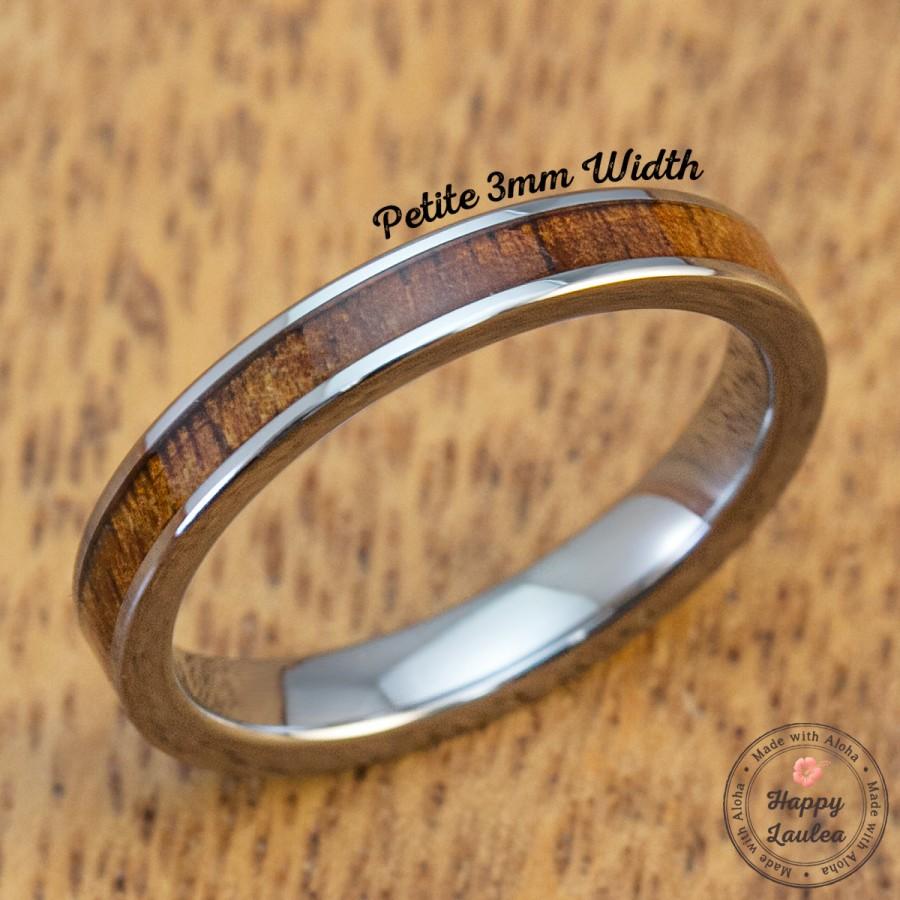 زفاف - Petite Tungsten Carbide Ring with Hawaiian Koa Wood Inlay (3mm Width, Flat Shaped, Comfort Fit)