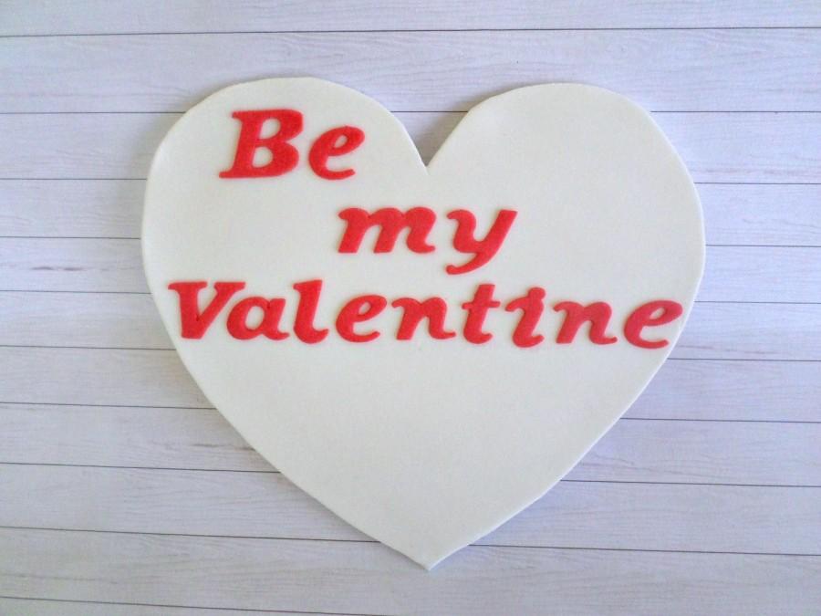 زفاف - Valentines Party Heart Edible Cake Topper, Fondant Sign Plaque Gumpaste, Wedding Red Decor, Be my Valentine Sugar Candy - 1 piece