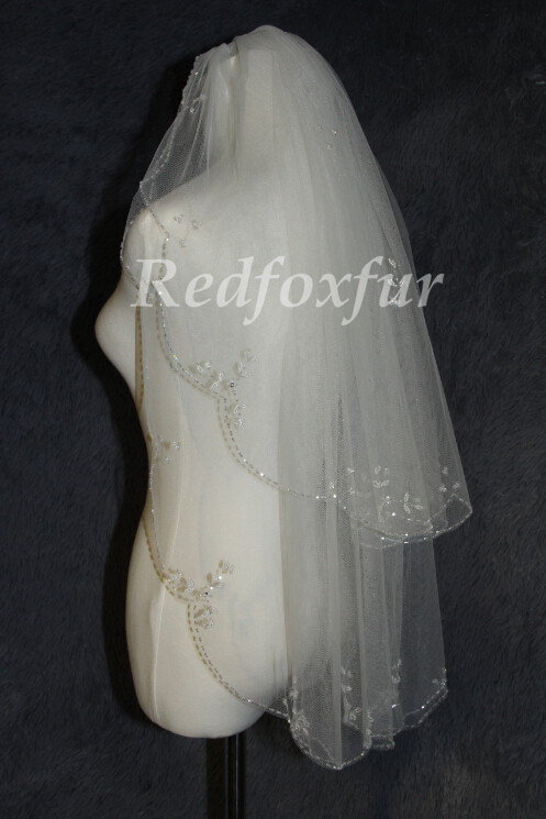 Mariage - White ivory beaded bridal veil - Combs Veil - Elbow Bridal Veil - 2T lotus leaf edge beaded wedding veil