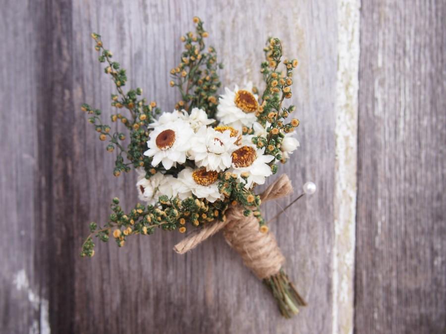 Свадьба - Simple COUNTRY Wedding Boutonniere - Perfect for your Country Wedding