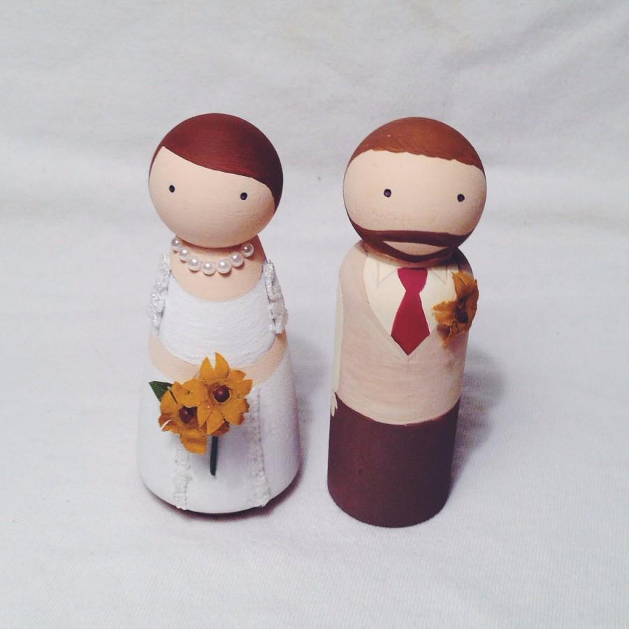 Hochzeit - Custom Wooden Peg Dolls-Wedding Cake Topper Set