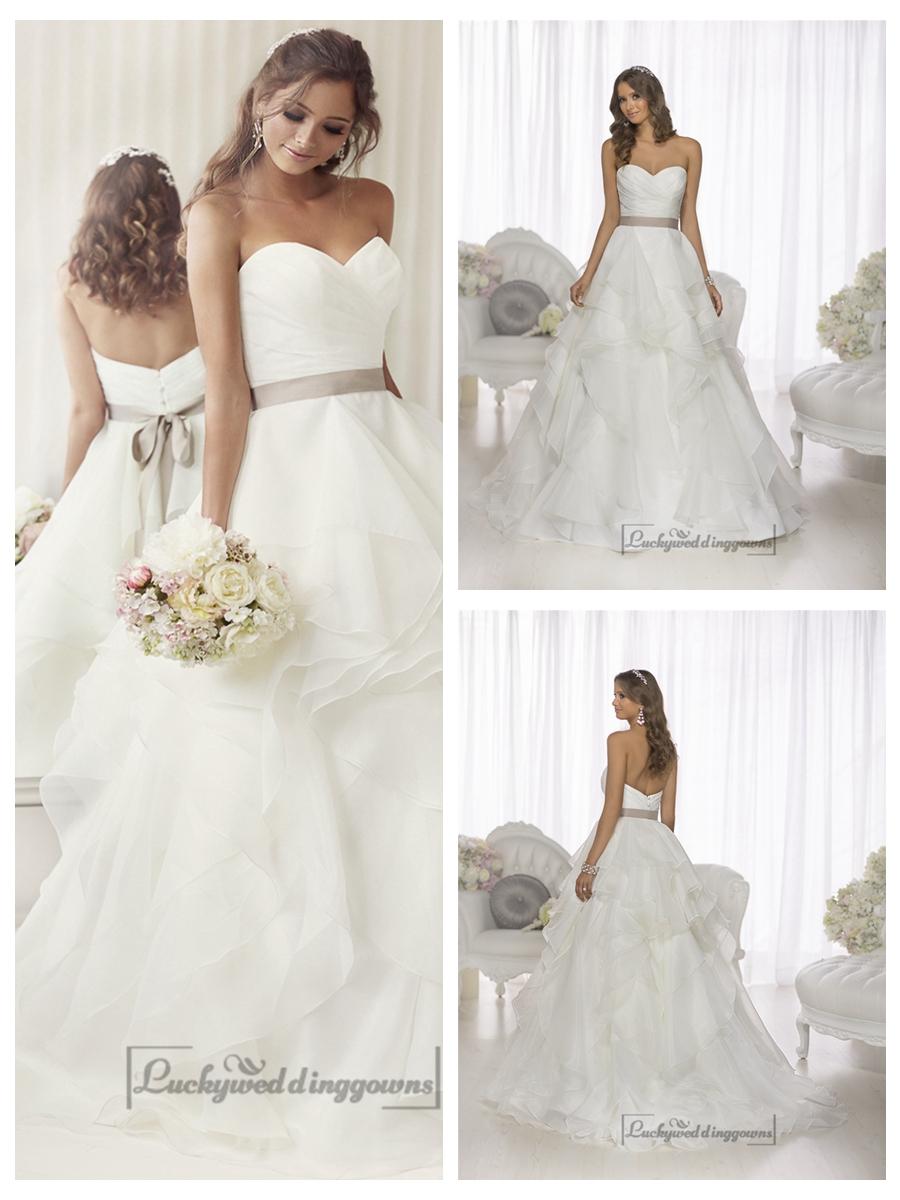 زفاف - Elegant Sweetheart A-line Ruched Wedding Dresses with Layered Skirt