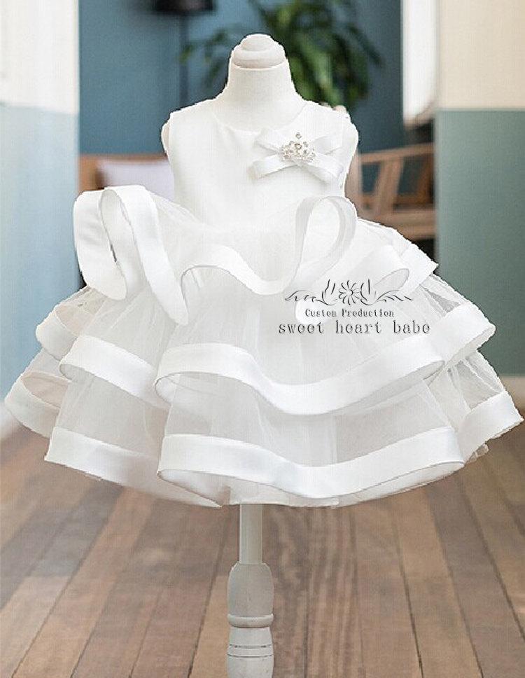 Hochzeit - Hot Hot Sale!!White Flower Girl Dress,Party Dress,girls pageant dress,tulle flower girl dress,new flower girl dress,junior bridesmaid dress